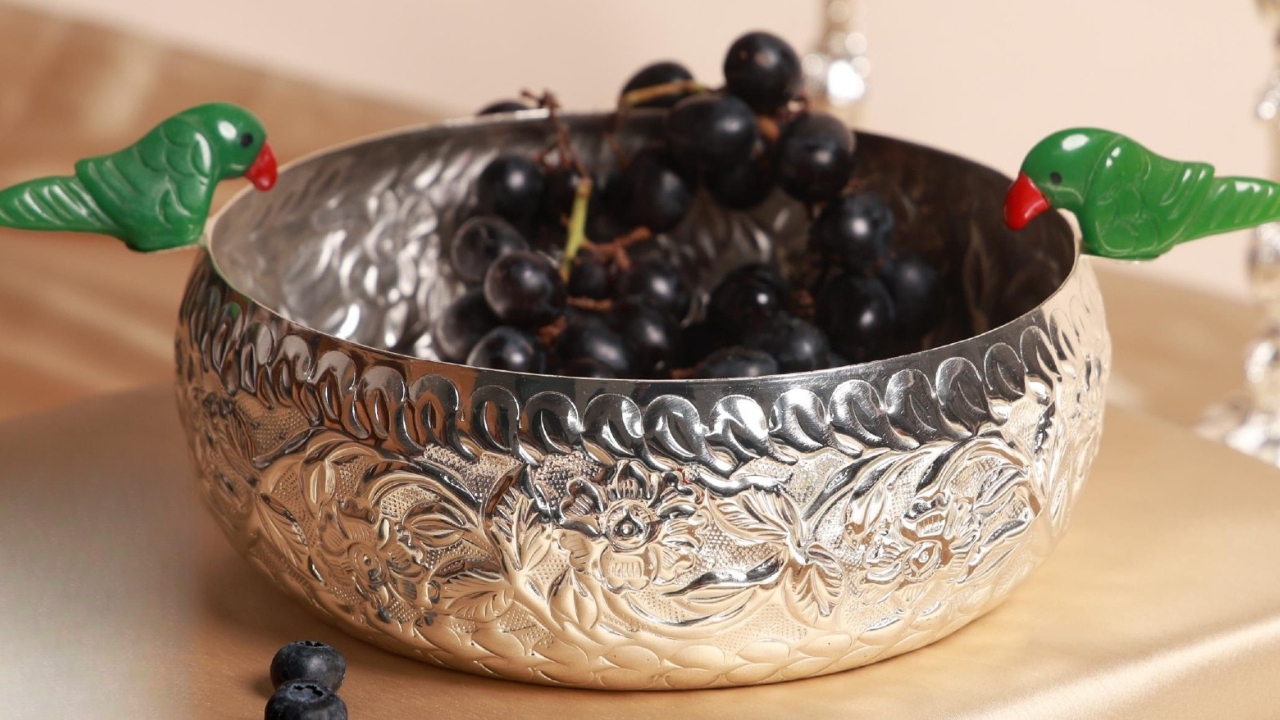 Bowl With Sitting Parrot