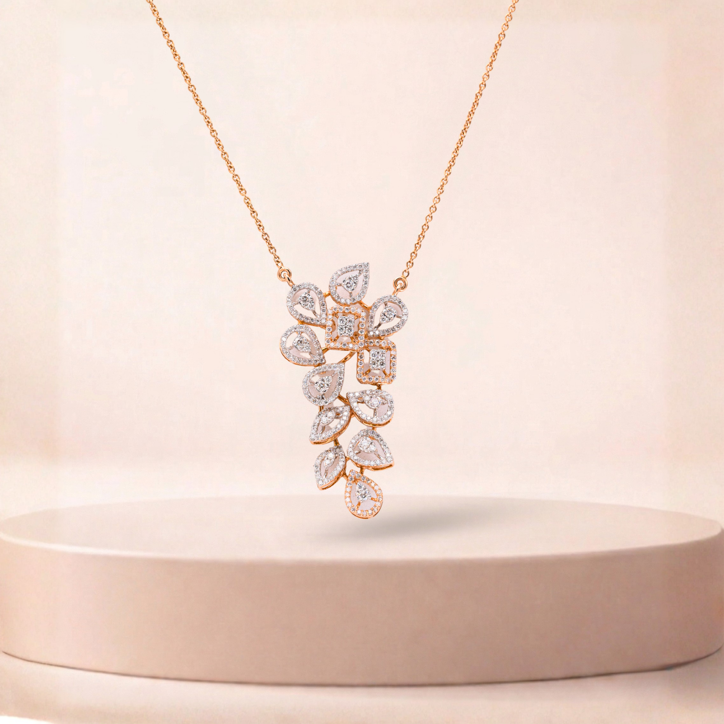 Dai Single Hook Diamond Pendant 