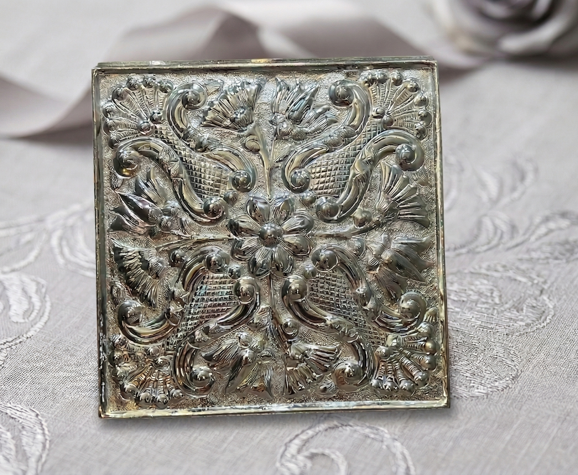 Silver Flower Gift Box