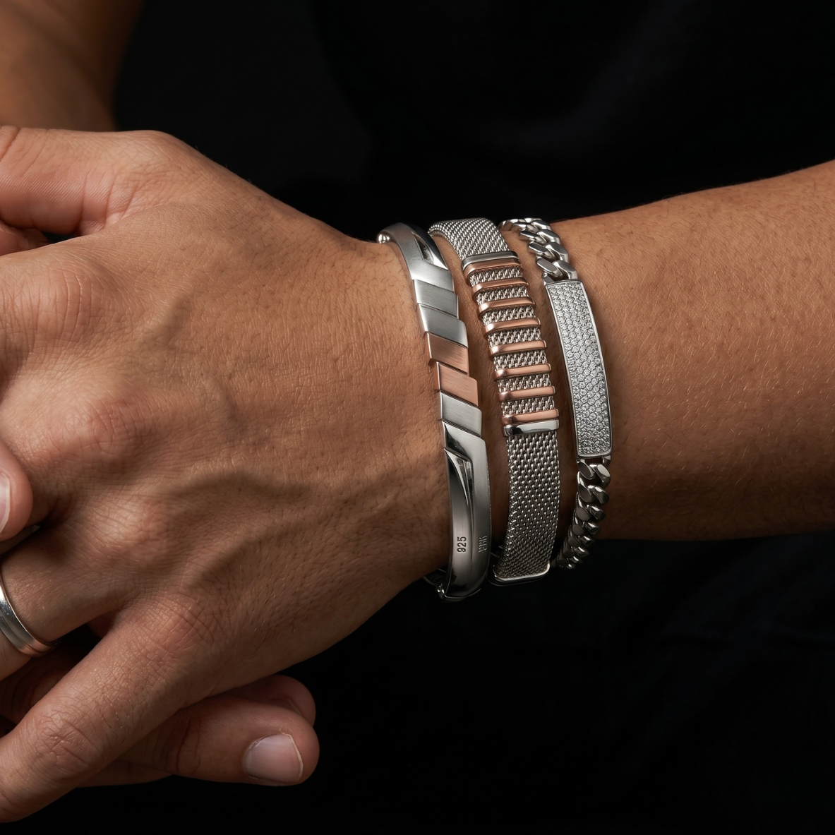 Bracletes
